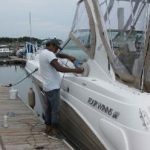 2005 Used Four Winns Vista 328 Georgetown, MD 21930 on Pre Owned Boats For Sale